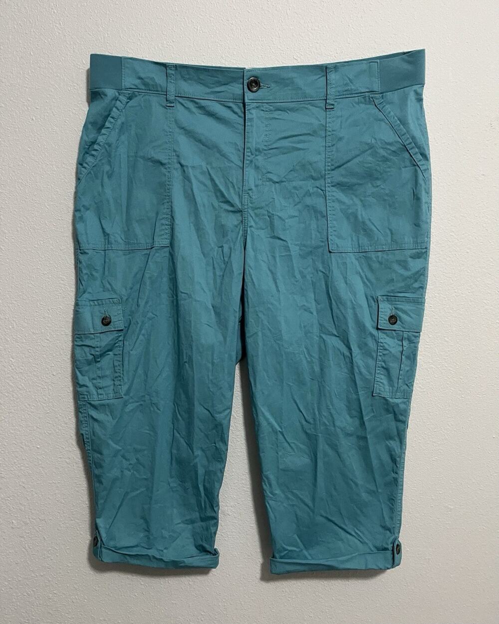 Lee Women’s Blue Cargo Capri Pants Solid Flat Front Pockets Button Zip